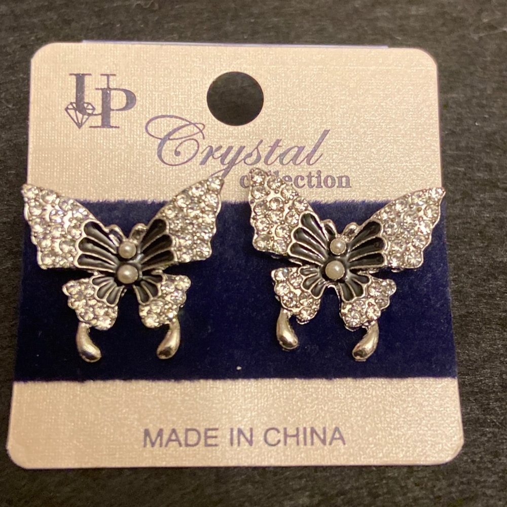 UP Crystal Collection Butterfly Rhinestones Earrings in Black Silver & Pearls